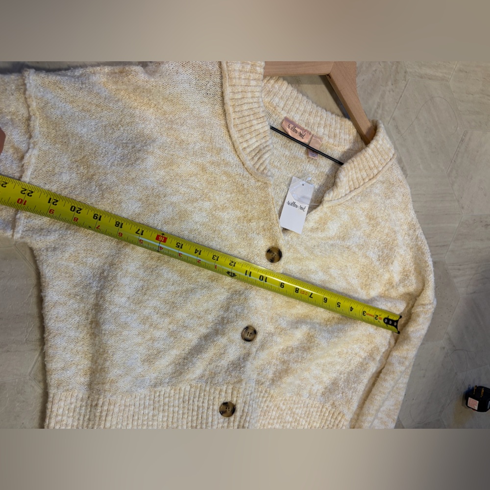 Cozy Cream‎ Button-Up Cardigan - Picture 3 of 6